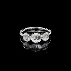 PREORDER | Classic Round Paved Band Half Eternity Diamond Ring 14kt