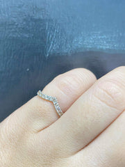 PREORDER | Pointed Half Eternity Diamond Ring 14kt